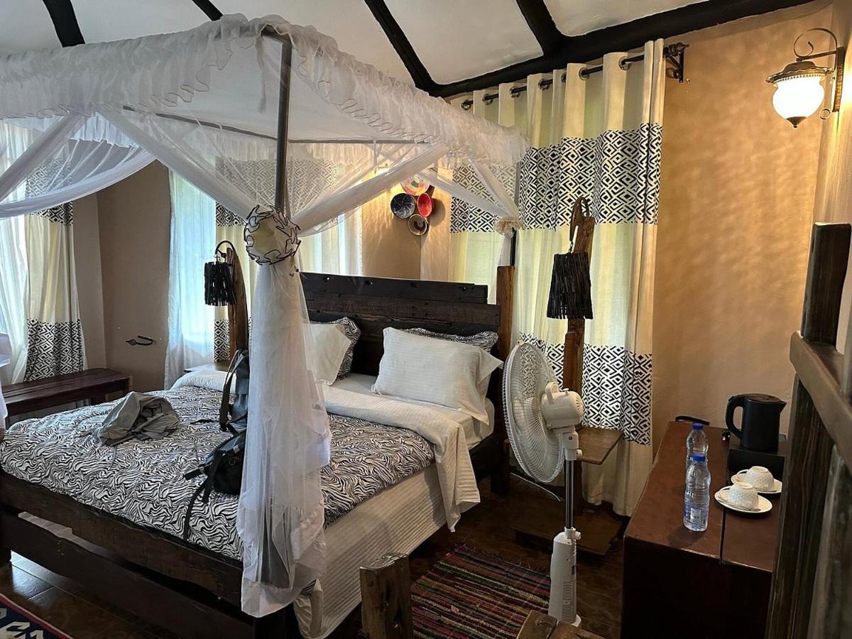 Selous Kinga Lodge Kwangwazi Bagian luar foto